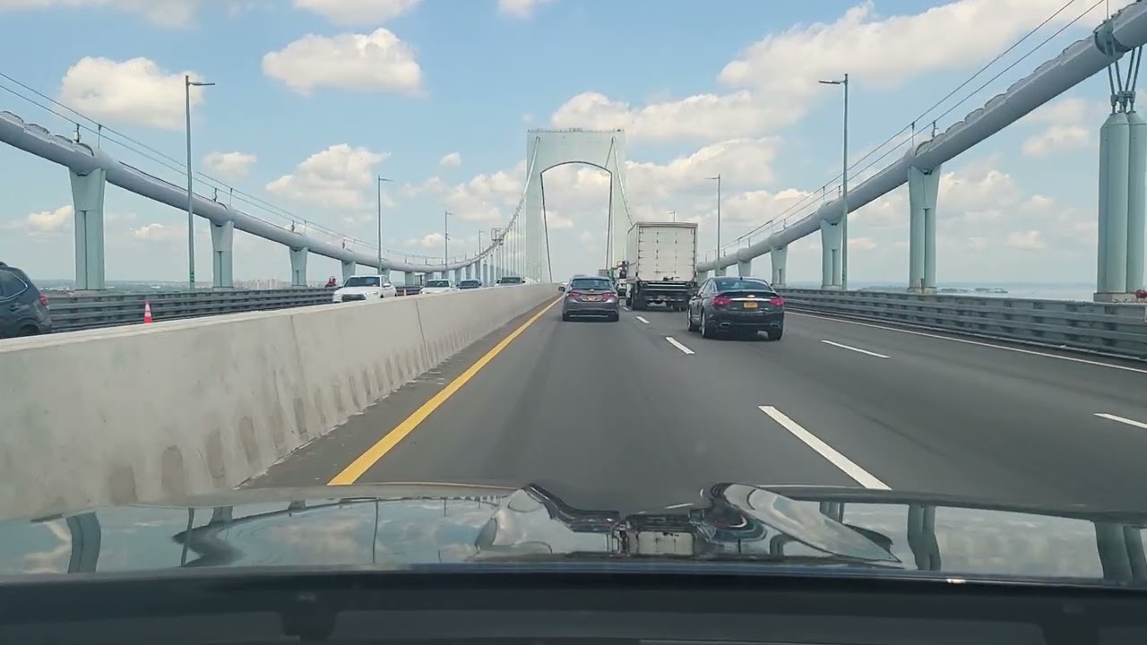 Driving from the Throgs Neck Bridge to Connecticut