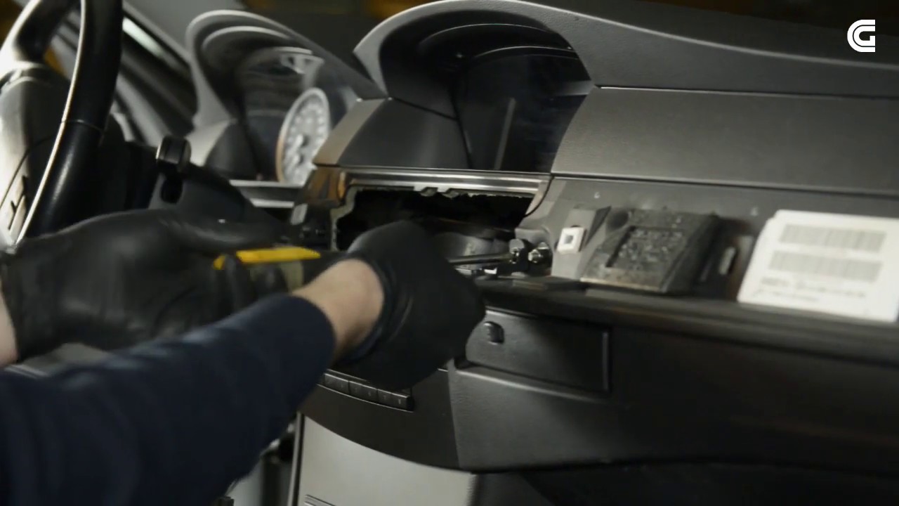 BMW E60 Cargrade NBT Adapter installation presentation  - Montaż adaptera NBT BMW E60 - włącz napisy