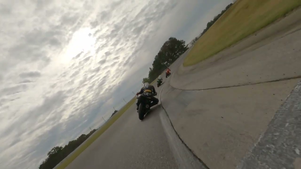 WERA GNF E Superstock 10/25. Good close racing.