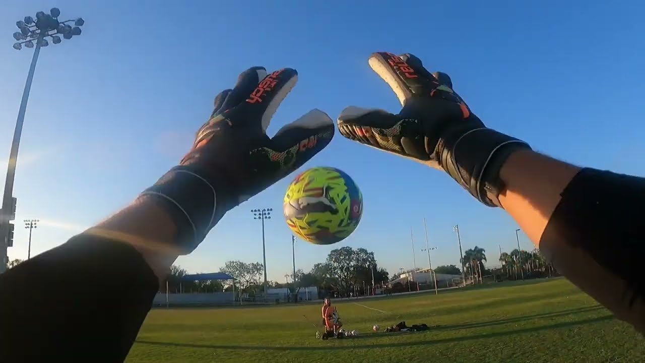 Reusch Attrakt SpeedBump Desert Bloom Goalkeeper Glove Review