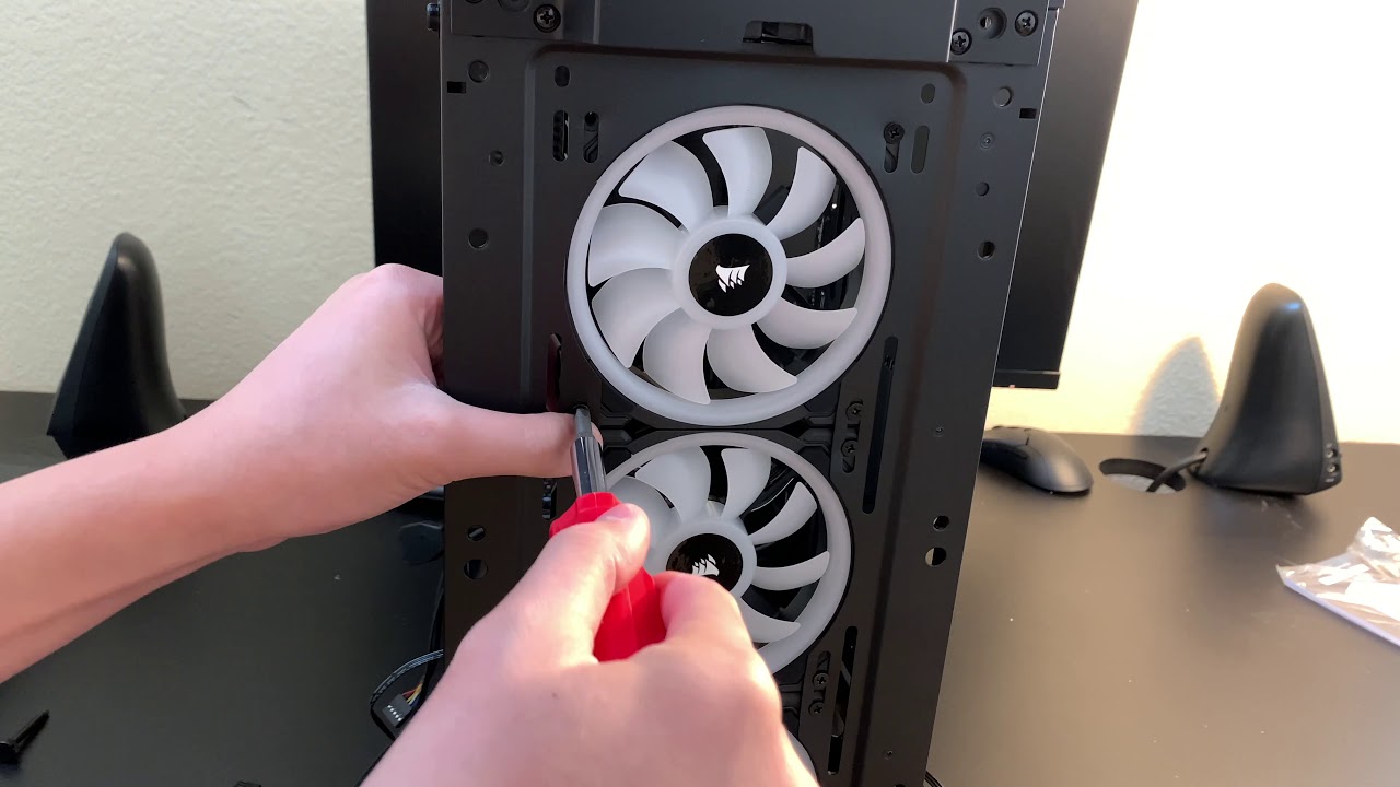 Corsair iCUE 465X RGB Case Unboxing