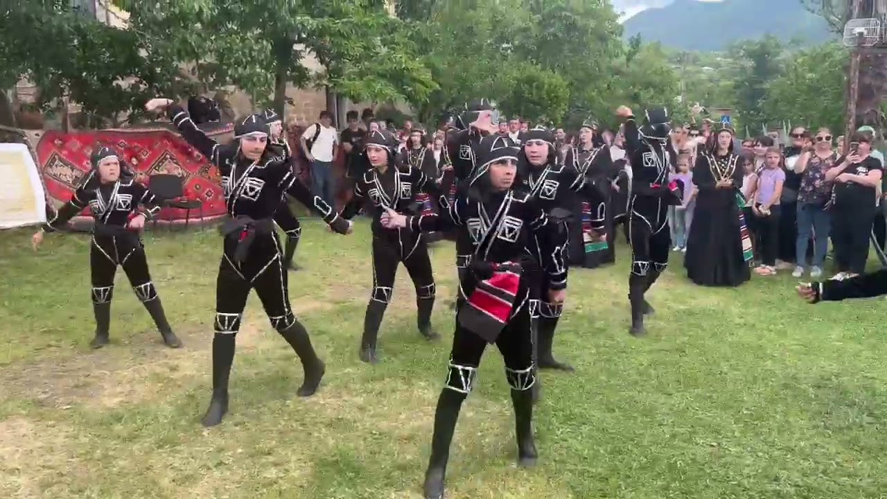 Adjaruli dance - Tsitelkhevi children