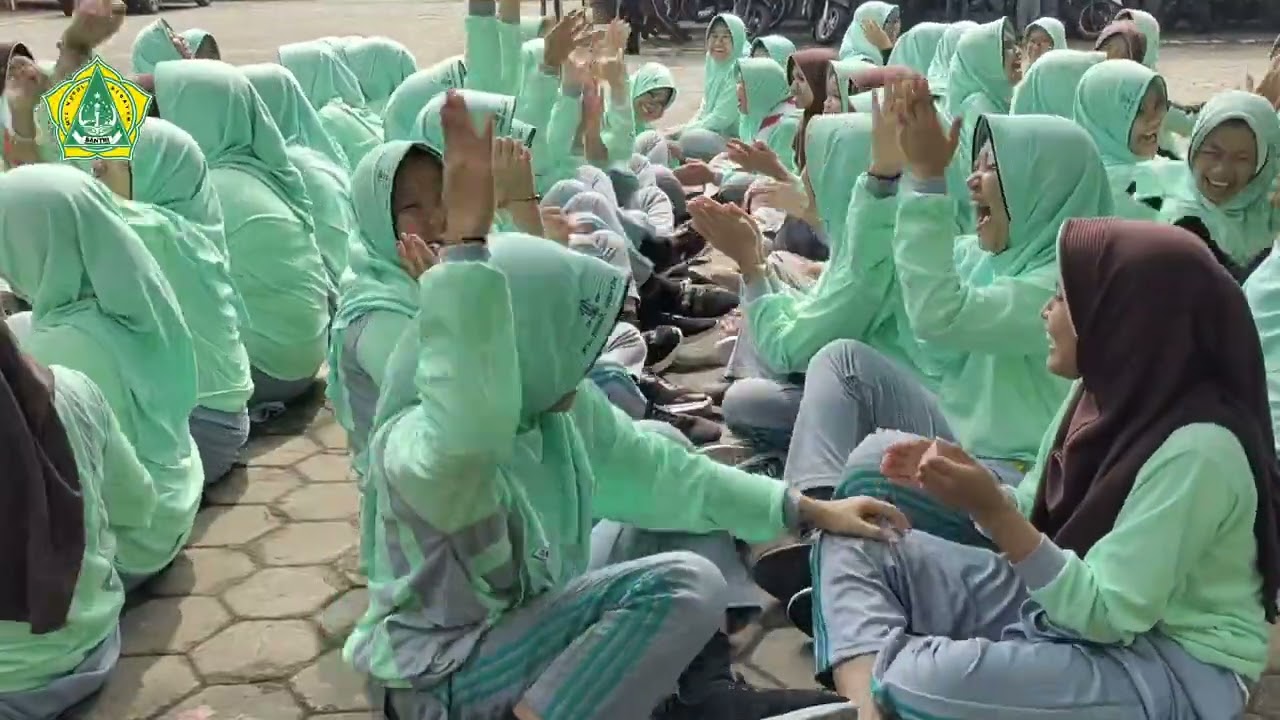 KEGIATAN KOKURIKULER PART 1 TAHUN AJARAN 2025/2026 PUTRI 