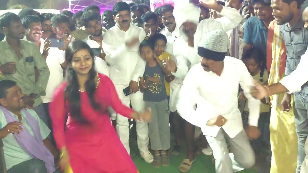 ಬಾಗಲಕೋಟೆ ಬಸ್ಟಾಂಡ್ ನಾಗ ಪ್ರಾಕ್ಟೀಸ್  ಸಾಂಗ್ ಹೊಸಹಳ್ಳಿ |ಸೂಪರ್ ಹಿಟ್ ಡಾನ್ಸ್ ತಿಪ್ಪೇಸ್ವಾಮಿ(ಗುಬ್ಬಿ) & ಲಾವಣ್ಯ 