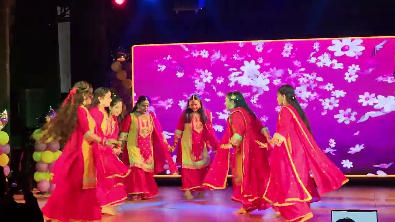 Getting back on stage after 15 long years ..so happy 😊