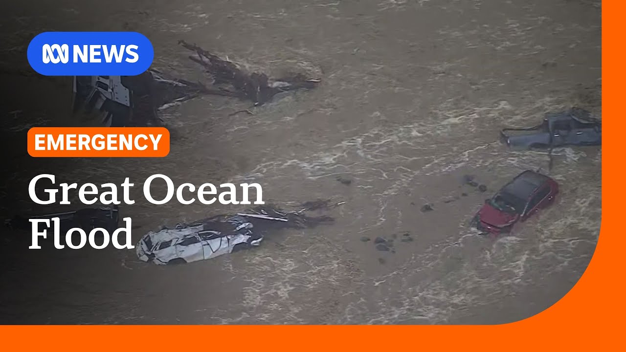 Record-breaking downpour sweeps cars to sea in southern Victoria | ABC NEWS