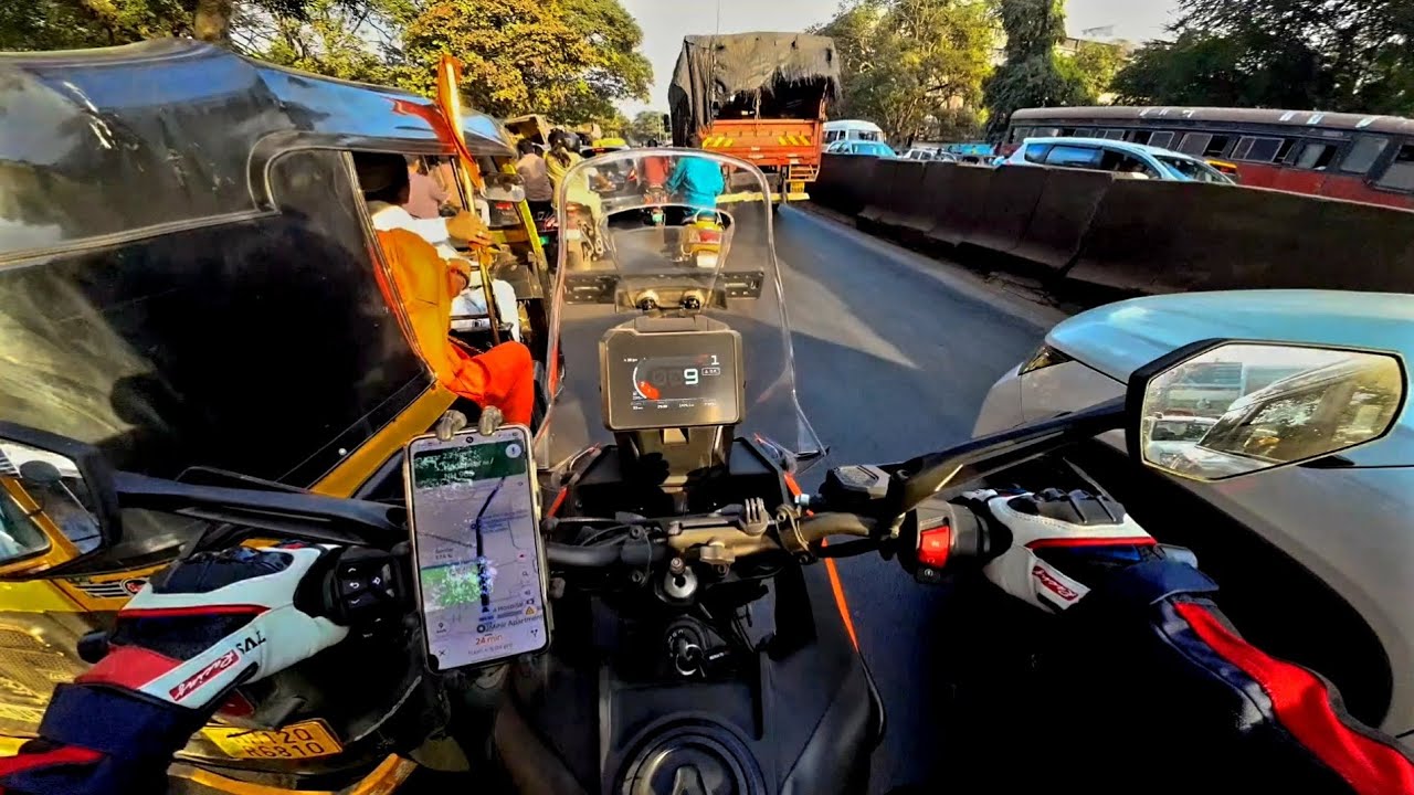 KTM Adventure 250 city traffic ride