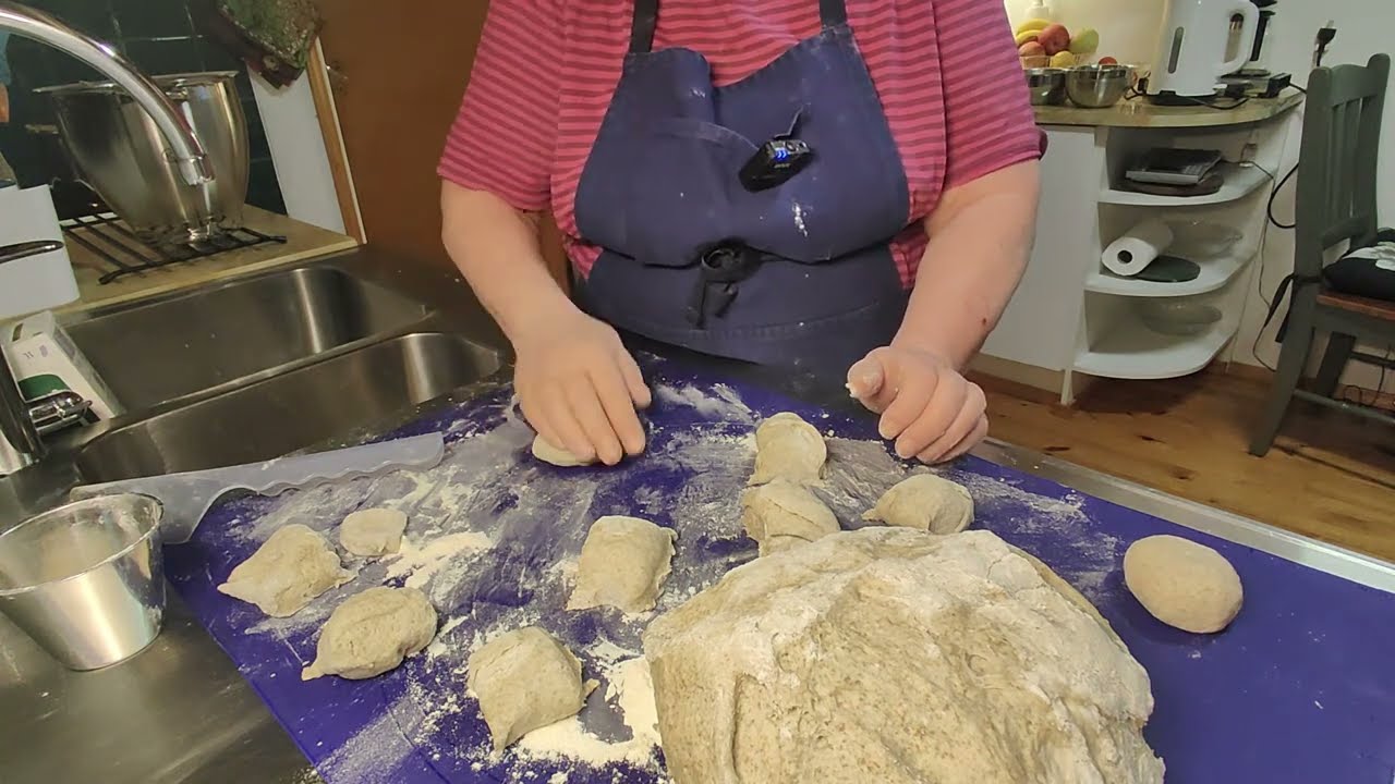 Perjantain sämpylät & jutut
