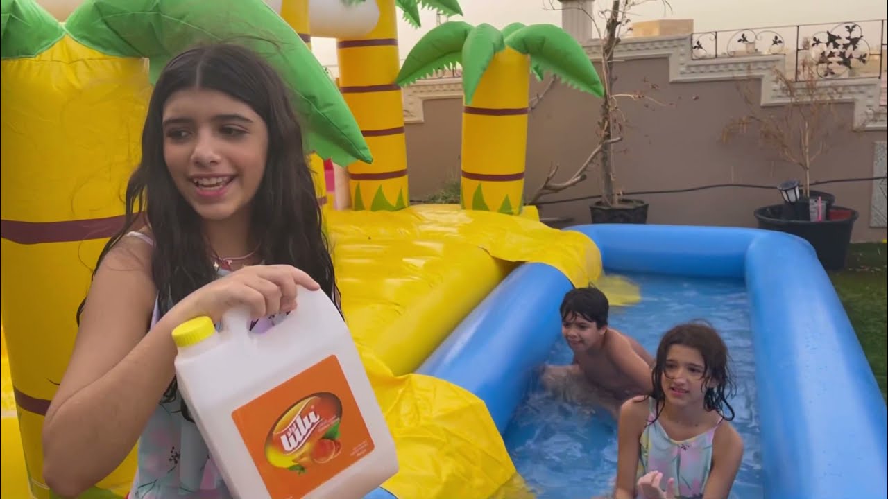 فاجئناهم بالنطاطية المائية شوفوا ردة فعلهم😍😵