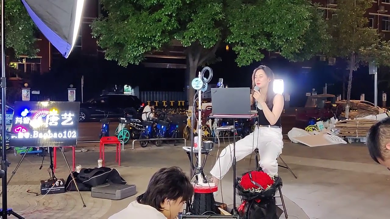 唐艺tangyi 现场原唱《左手指月》翻车了