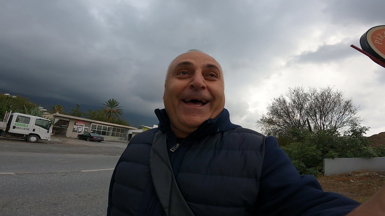 Kıbrıs'ta oto tamircisi ararken manava girdik