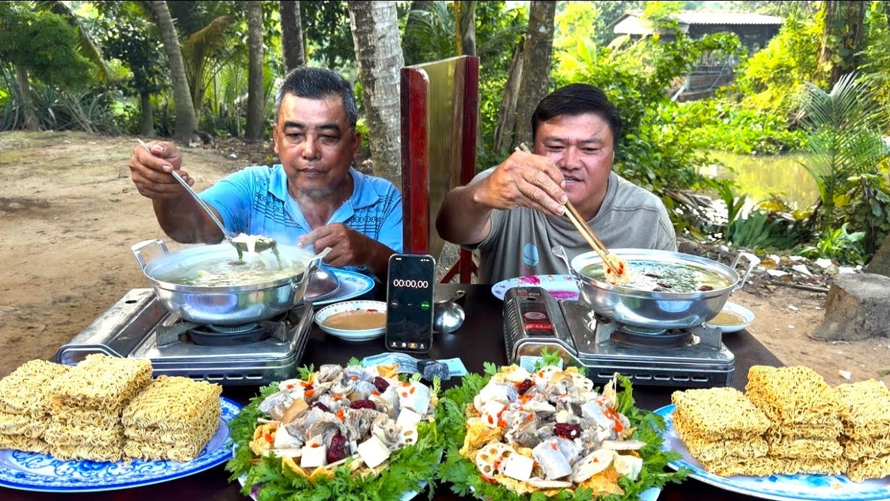 Trận Đấu Khủng.Khiếp Một Bàn MÌ LẨU DÊ Hết Nước Hết Cái Thắng Được 3Tr | ATN 