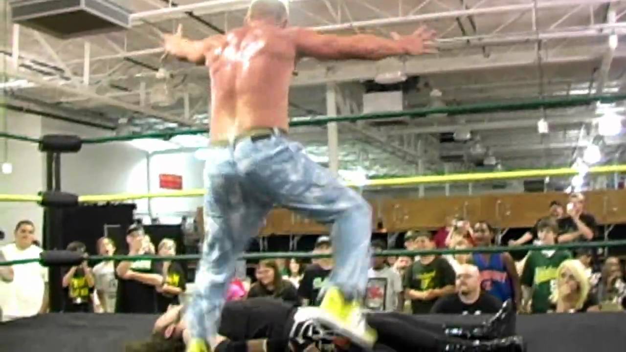 CLASH Wrestling: Tommy Treznik Pins Scotty 2 Hotty, Then Gets The Worm
