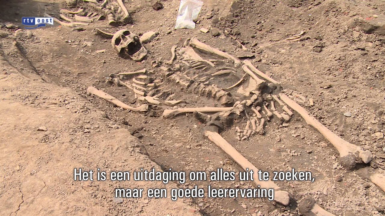 Tientallen skeletten opgegraven in Kampen