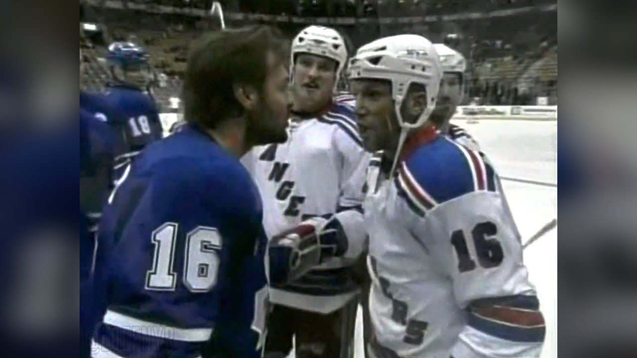 Sean Avery vs the Leafs | 2007/08 [HQ]