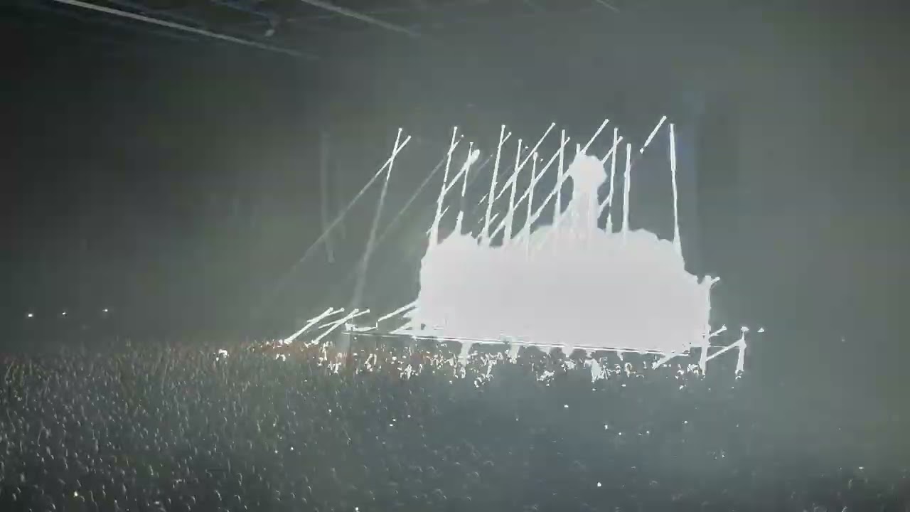 Gojira - Intro Only Pain (Toulouse 2025)