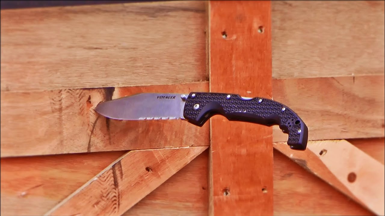 The Combat Knife Thrower