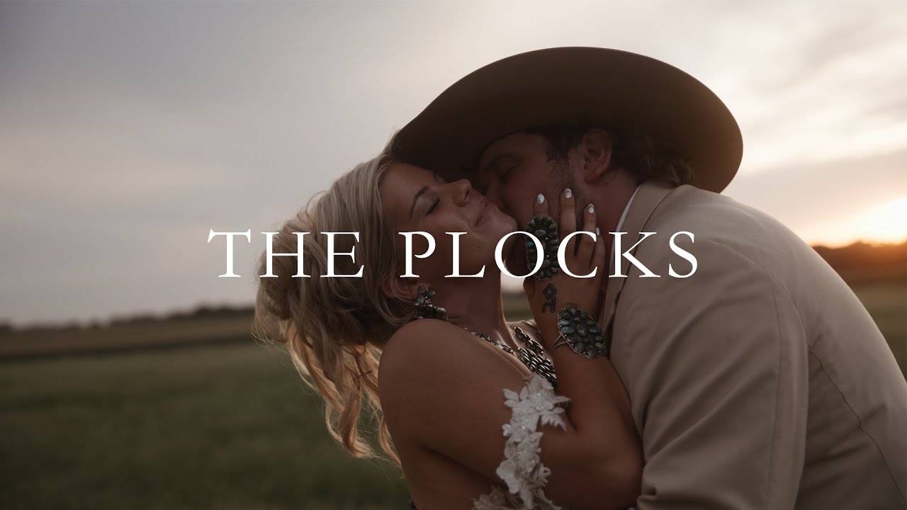 Looks at her like she hung the moon... | Allison & Austin | The Plocks