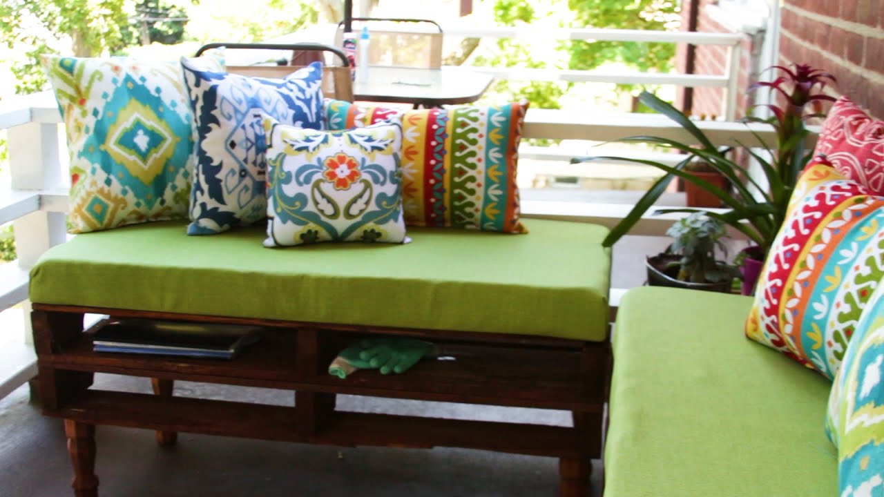 Small-Space Pallet Bench
