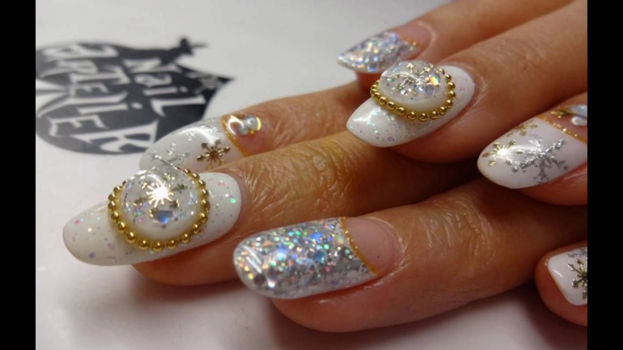 Snow Globe Nails