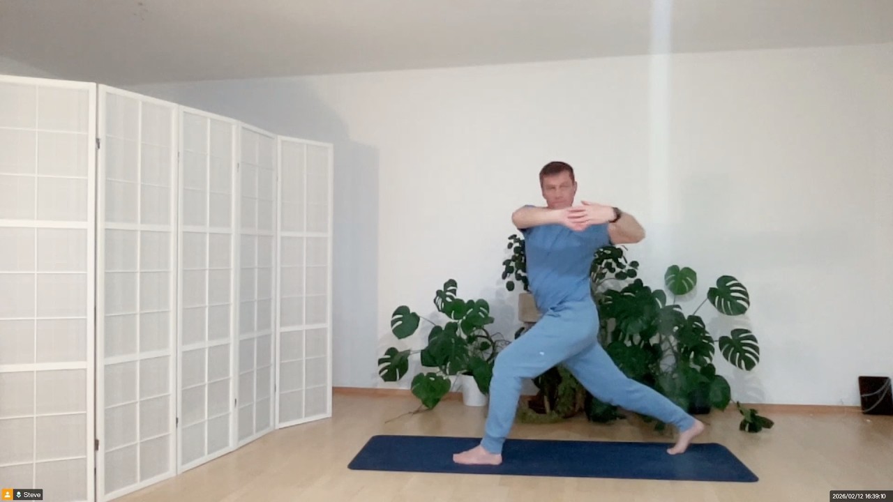 30 Minuten Yoga & Flow