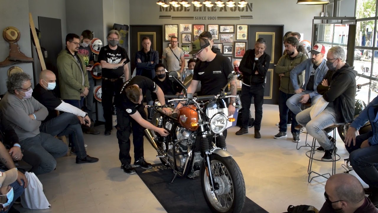 Curso de mecánica ligera para viajes en moto | Royal Enfield Devoto