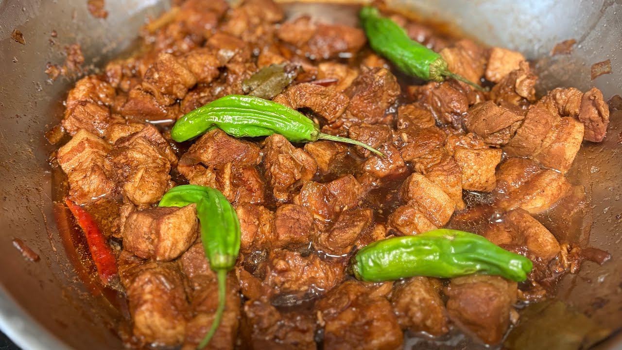 Classic traditional Pork belly Adobo 🐷🇵🇭🍽️
