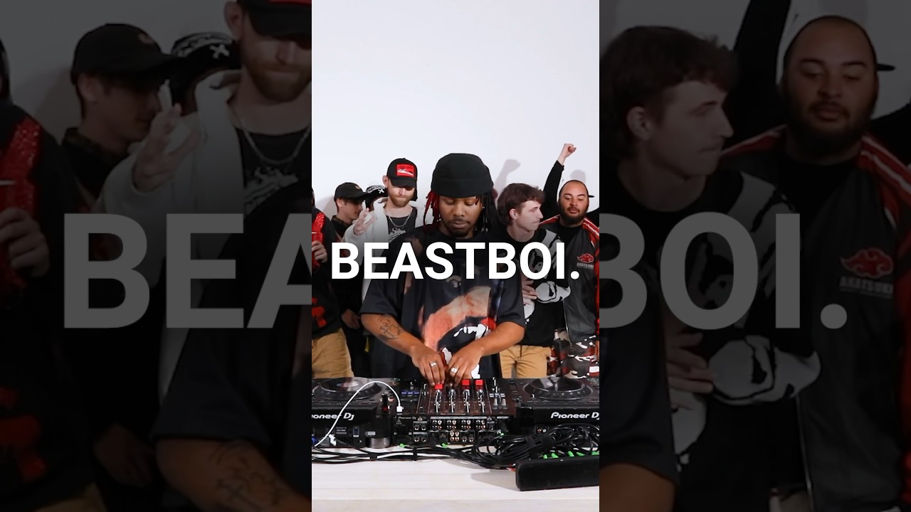 EVERYONE COME HERE @beastboisucks Is slinging #riddim bangers! #bassmusic