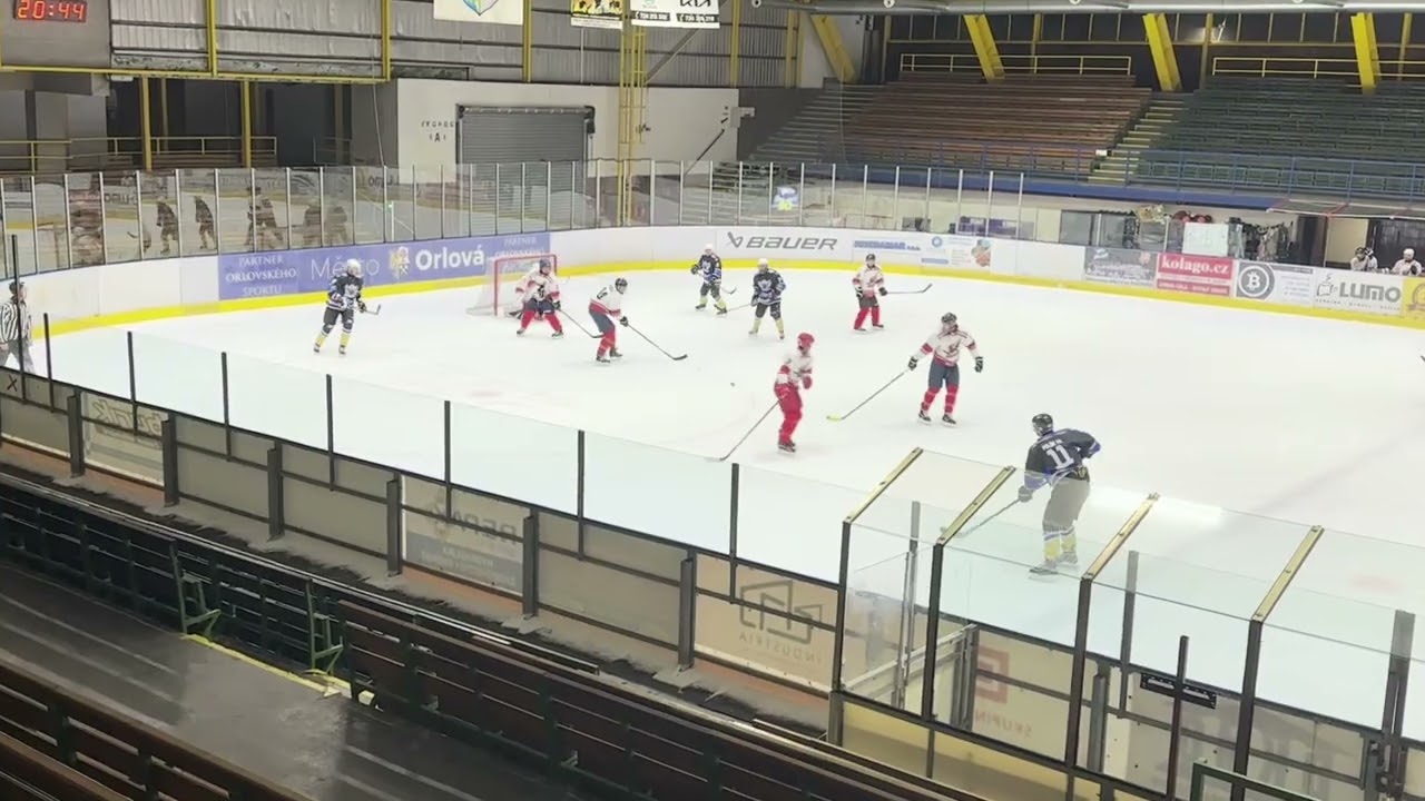 Okamžiky zápasu HFLO - 11. kolo HC Red Shots 5:3 HC Silesians