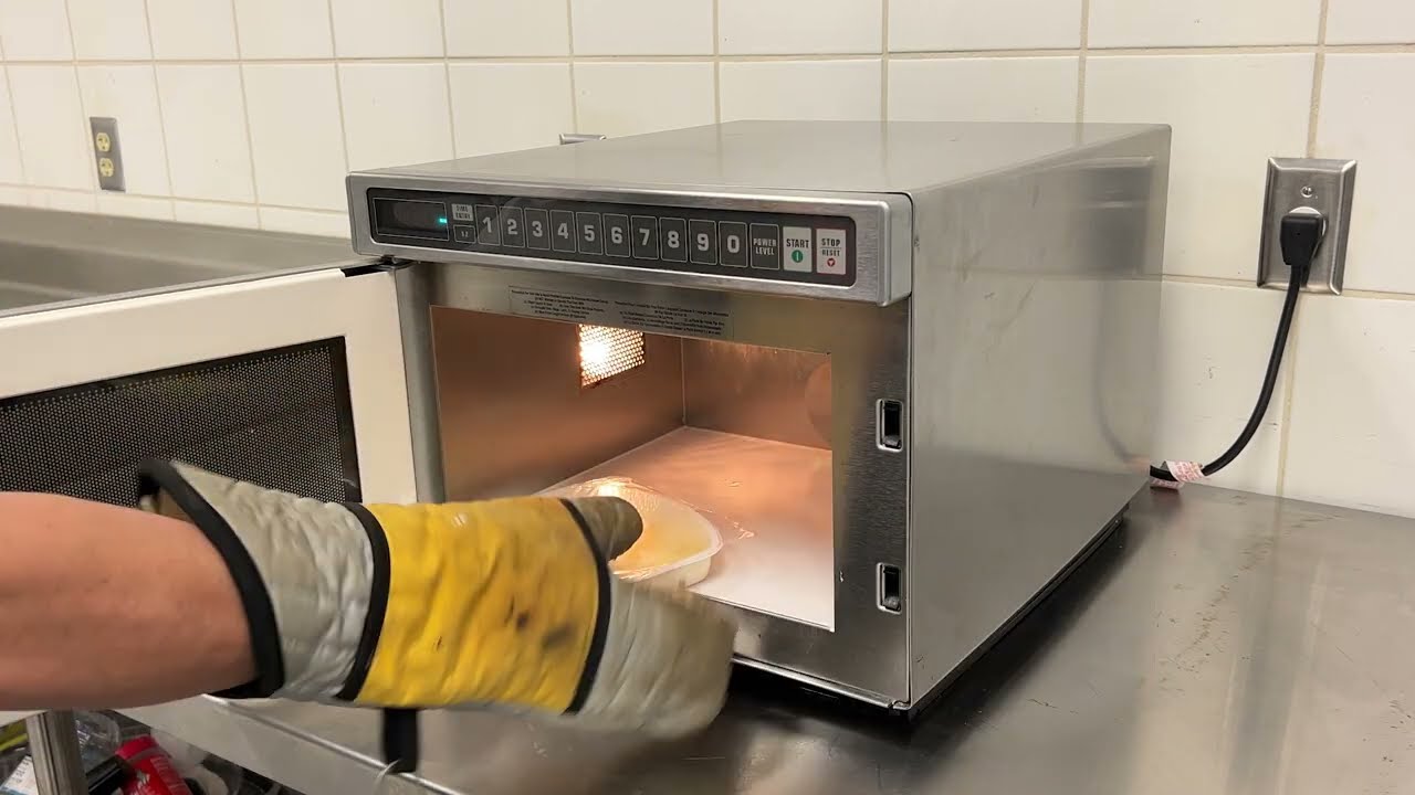 How to Use an Amana Commercial Microwave