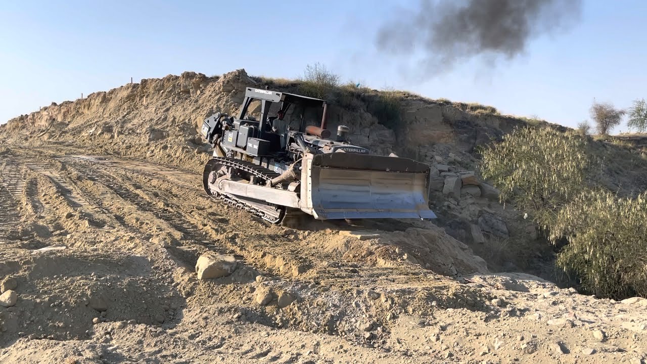 When it is satisfying to watch dozer at work!!!