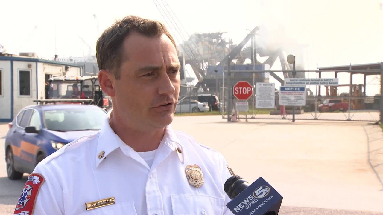 Oil rig on fire on east side of Mobile River
