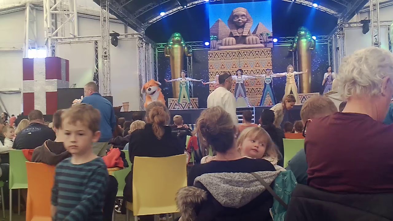 Butlins minehead / skyline gang in orb of ra / show us the way / October 2018
