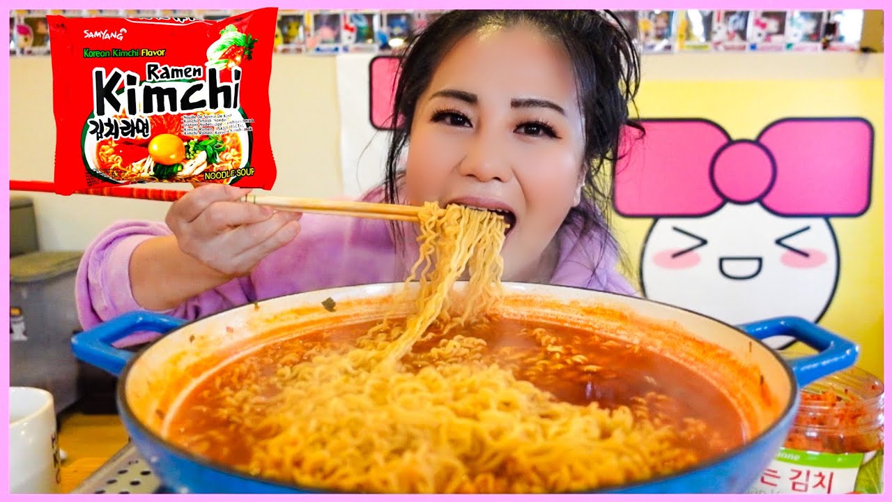 BEST KIMCHI RAMYUN NOODLES + BEST VEGAN KIMCHI l MUKBANG