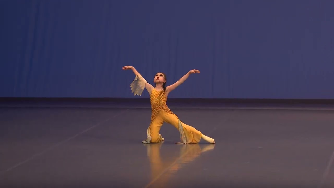 第5回 コンテンポラリー部門A 1位 板谷 美咲（東京都）（6-11歳）COA-13 Ballet&Dance UNO 富山国際ダンスコンペティション