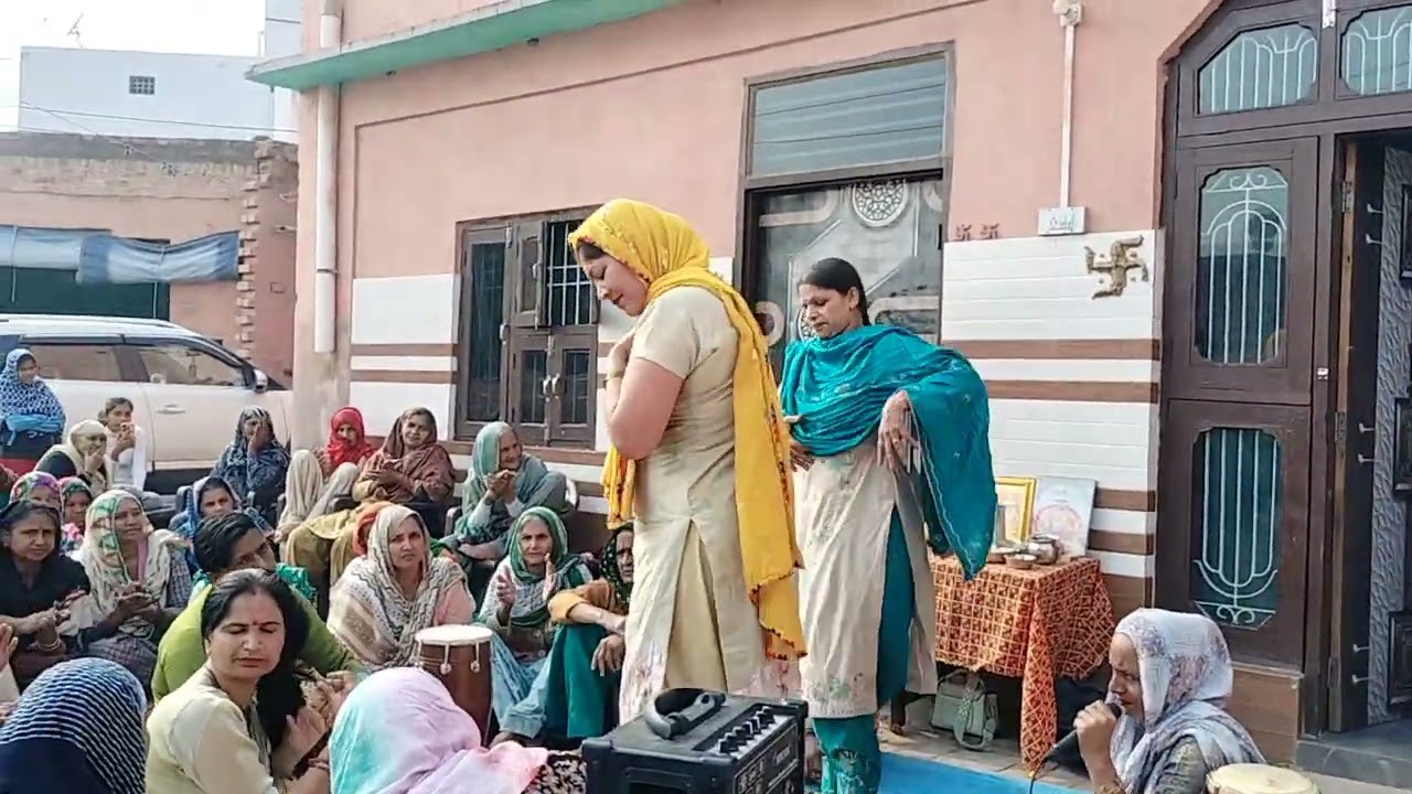 लो जी आज तो ललिता बहन और बबीता न कती मौज कर दी......🥰🥰🥰🙏🙏🙏