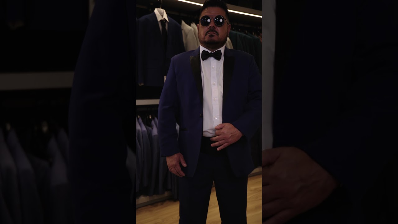 Cole&ccedil;&atilde;o Floren&ccedil;a - Smoking azul lapela preta