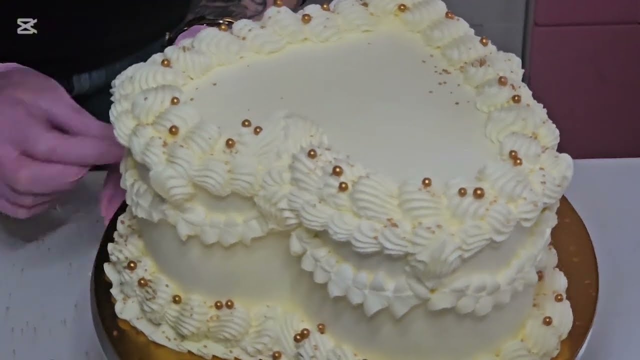 Kako napraviti jednostavnu a ljepu Rodjendansku srce Tortu 🎂 Pogledajte Video