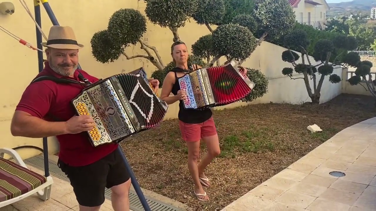 Gorete e Tocador do Telhado  na concertina