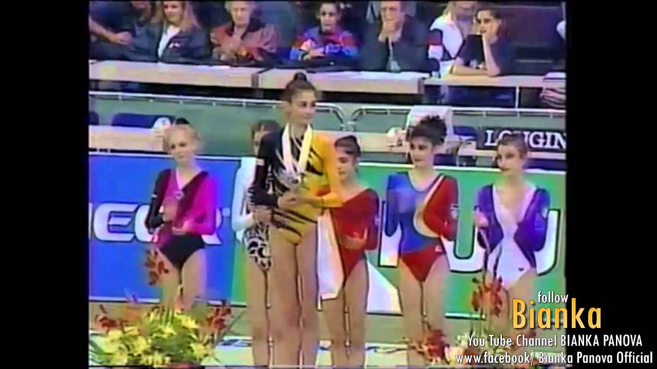 Bianka Panova - 1989 - Victory ceremony - World Championship - Sarajevo, Yugoslavia