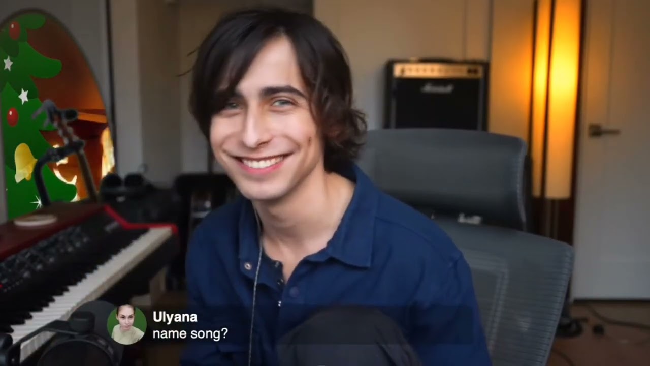 Aidan Gallagher || Scene Pack livestream 142 Badass, soft and random ||