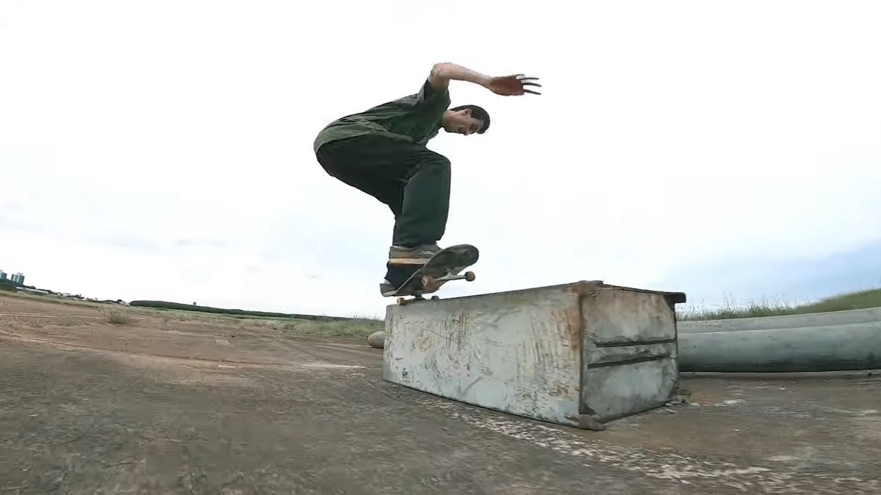 Hurricane Skates #AD021