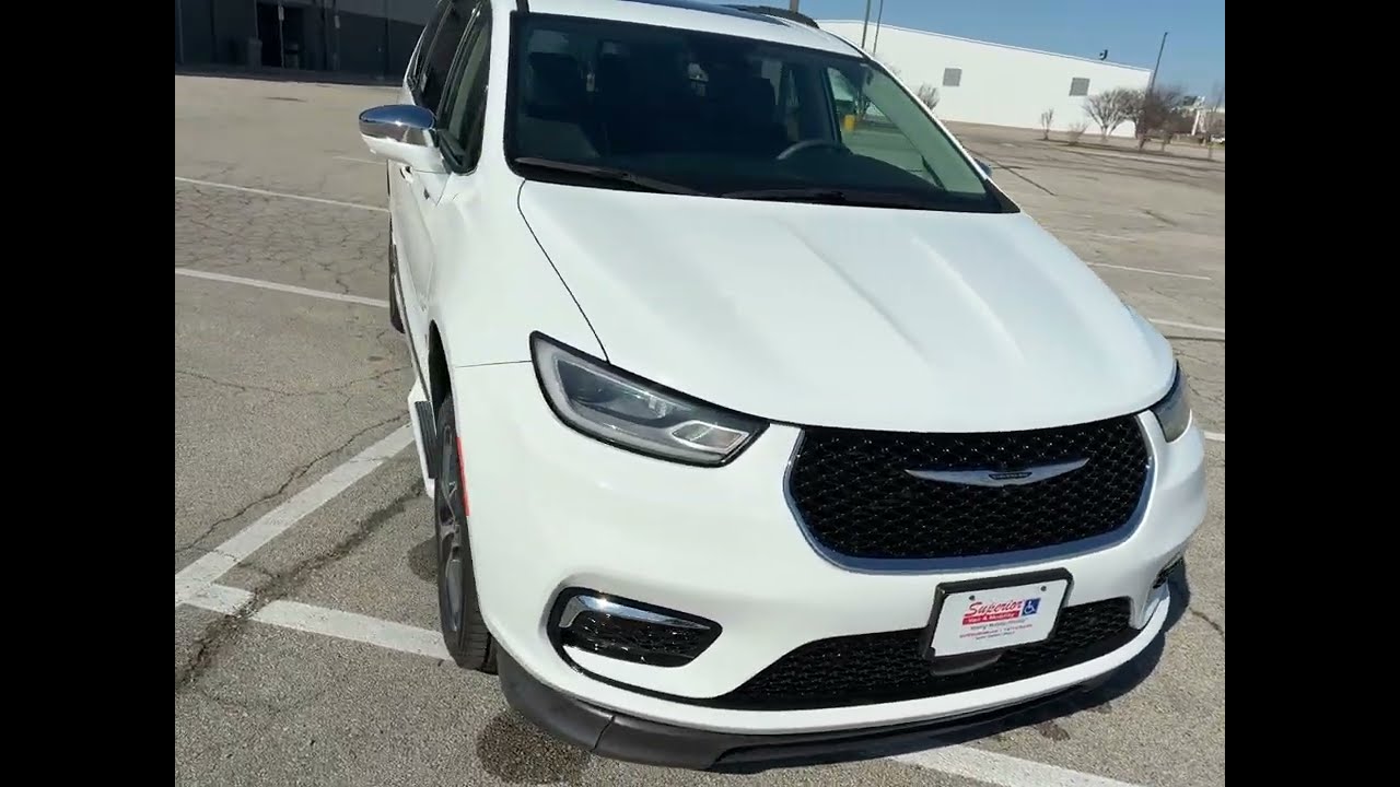 2022 Chrysler Pacifica Wheelchair Accessible Vehicle for Sale. Stock #NR172456