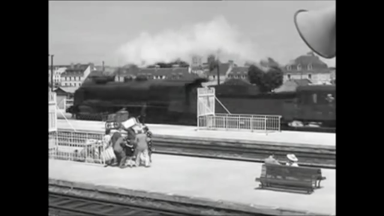 LOCOMOTIVES A VAPEUR EN GARE D'ARGENTAN (1952) dans 