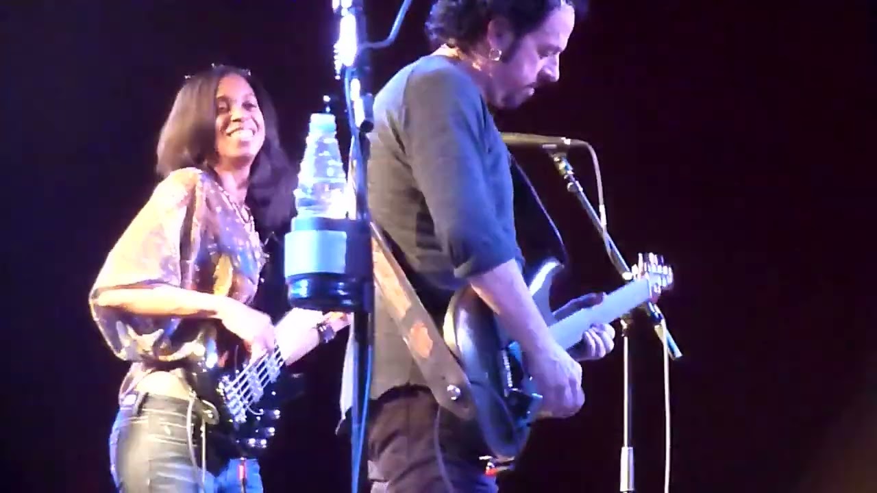 Steve Lukather   While my Guitar Gently Weeps   2011   Köln