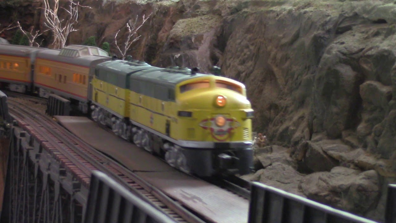 Bob Kivela's O Gauge Layout - Rail Odyssey