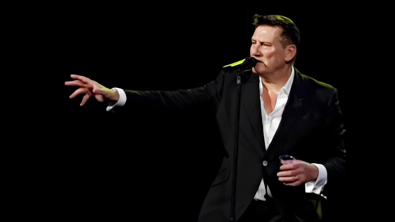Tony Hadley Performs 