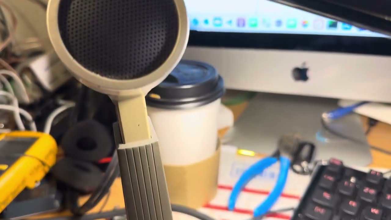 Collins 32S-1 DX talk pwr Turner Plus 3 amplified mic vs Shure 450 controlled magnetic 🧲 microphone