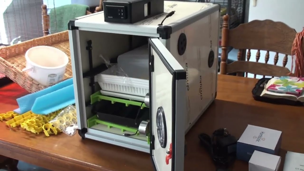 Unboxing our New Incubator...hatchingtime CT60