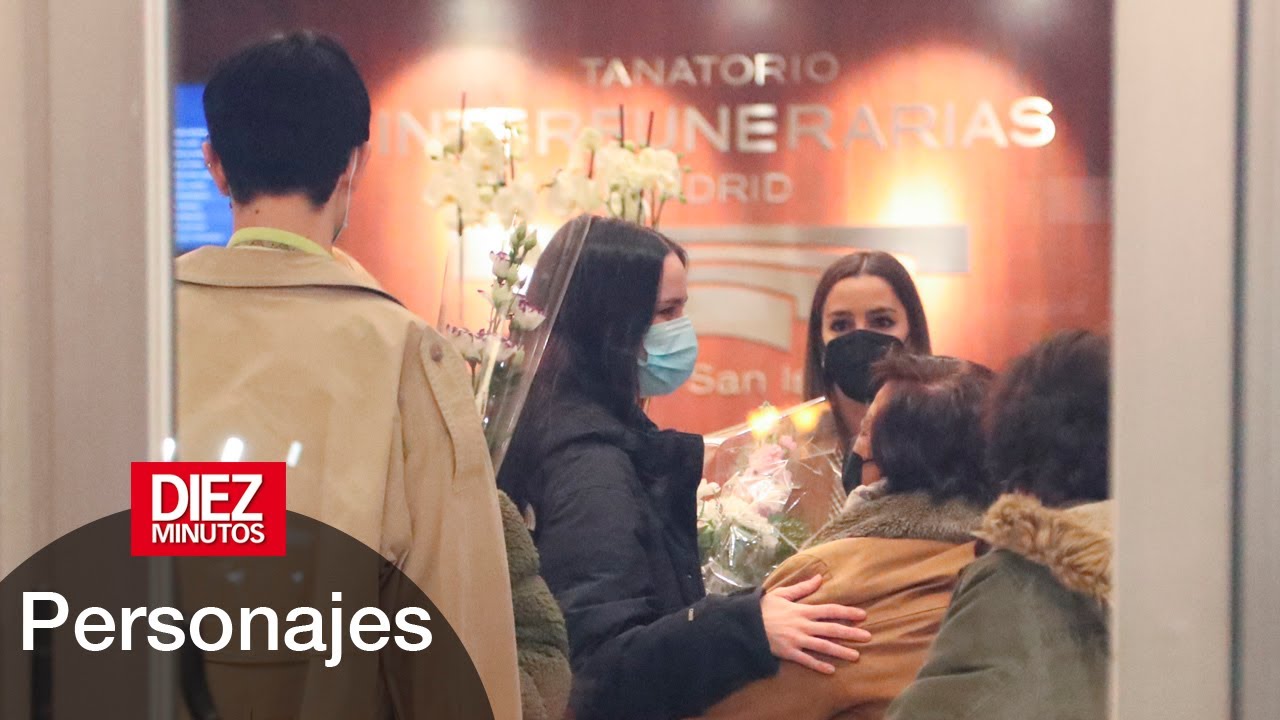 Amigos y compañeros de Verónica Forqué llegan al tanatorio rotos de dolor | Diez Minutos